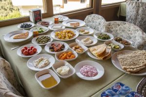 Harbiye Yusuf Dayı Kahvaltı Salonu