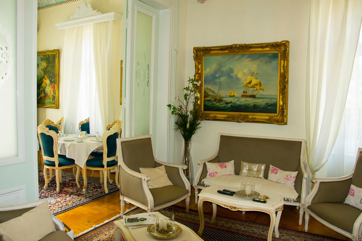 Pyrgos Lobby
