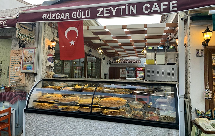 Sığacık'ta Börek Nerede Yenir